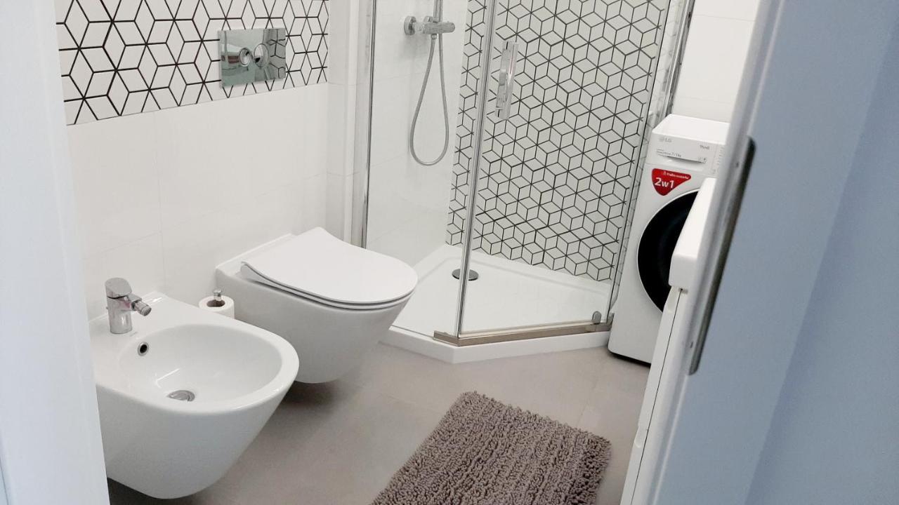 Apartament Morza Szum - Plac Unii- Parking Gdynia Bagian luar foto