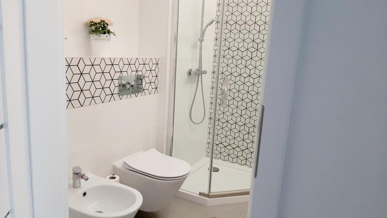 Apartament Morza Szum - Plac Unii- Parking Gdynia Bagian luar foto